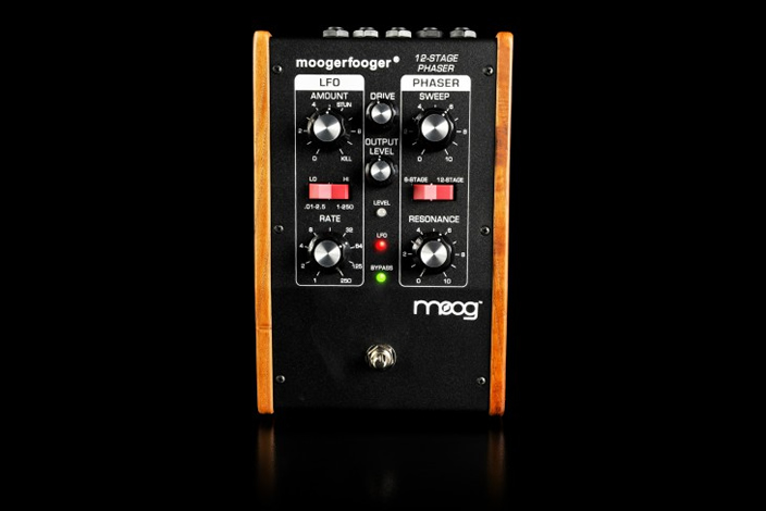 moogerfooger MF-103 12 stage phaser